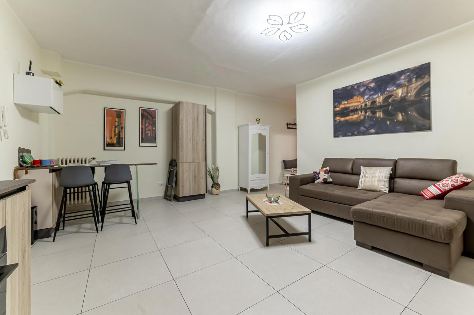 Luca Flat - Tiburtina Train Station & Wi-fi Appartement
